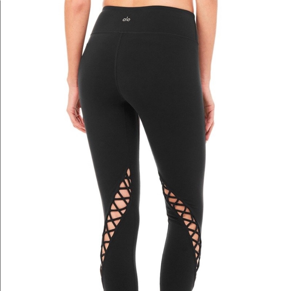 Alo Yoga Entwined leggings in black
